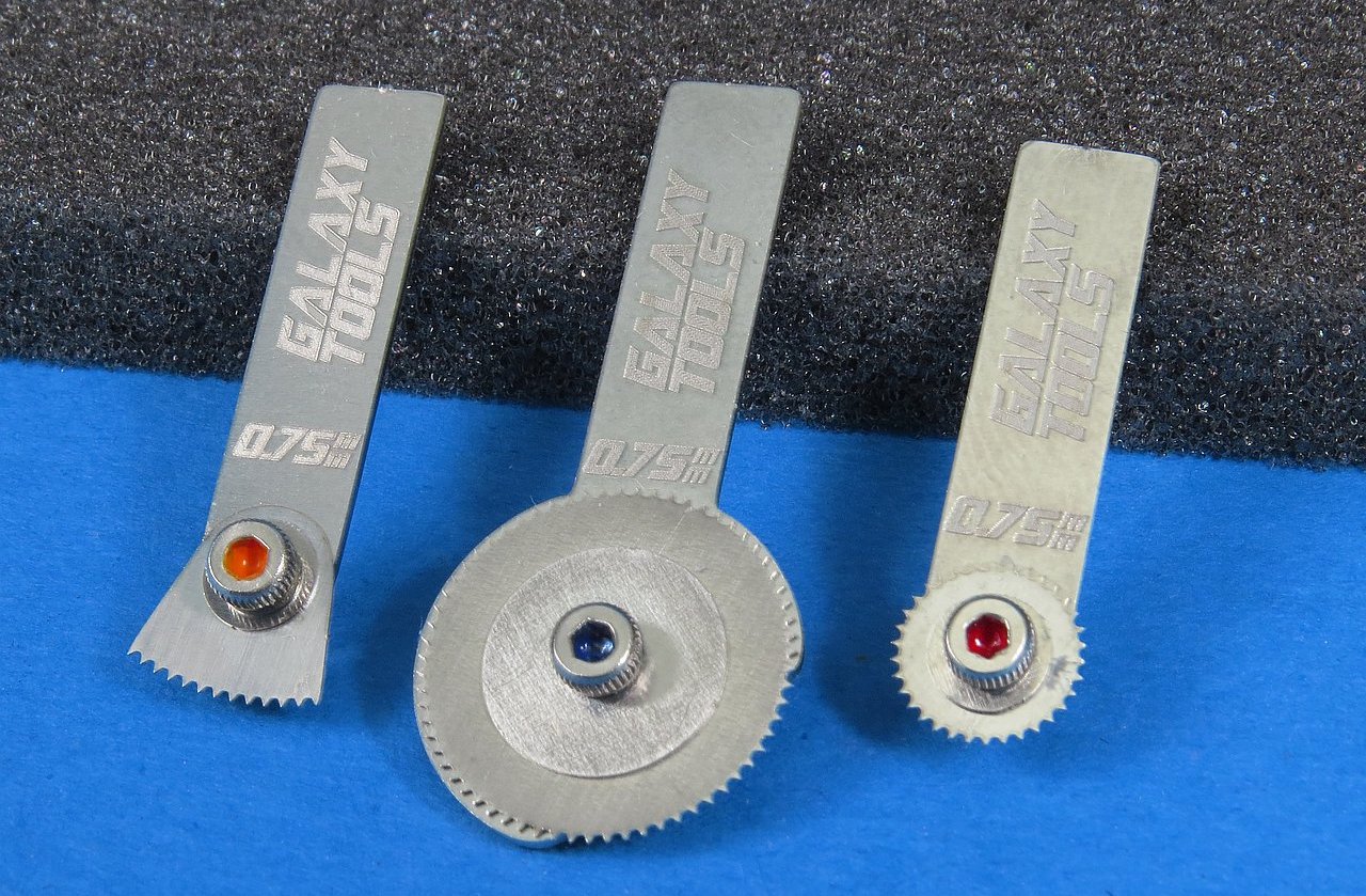 The Modelling News Used Reviewed Riveting Wheels and Handle
